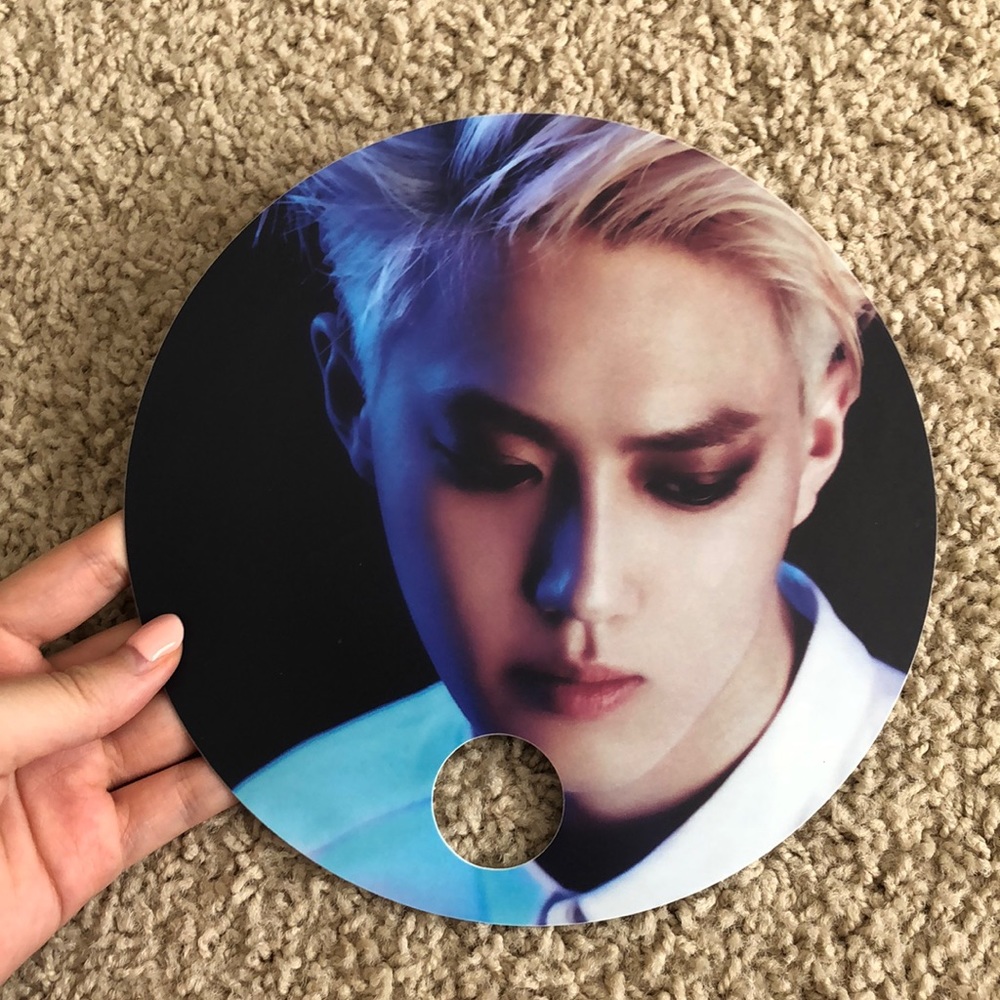 6 EXO Fan
